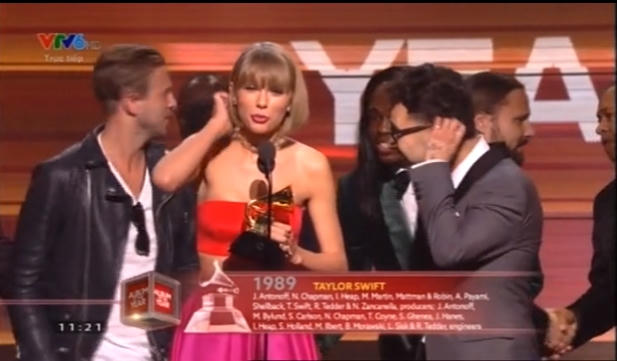 Grammy Adwards 2016: Taylor Swift hạnh ph&uacute;c d&acirc;ng tr&agrave;o gi&agrave;nh giải Album của năm