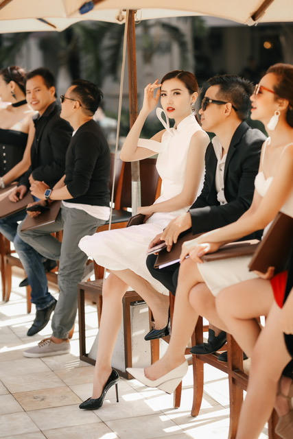 Hoa hậu Ngọc Duyên tinh khôi chấm thi Miss Tourism ở Vũng Tàu