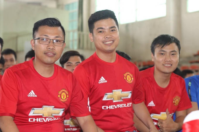 Địa điểm gần trường Đại học Y Hà Nội được những fan MU thường xuyên tập hợp xem và cổ vũ cho "Quỷ đỏ"