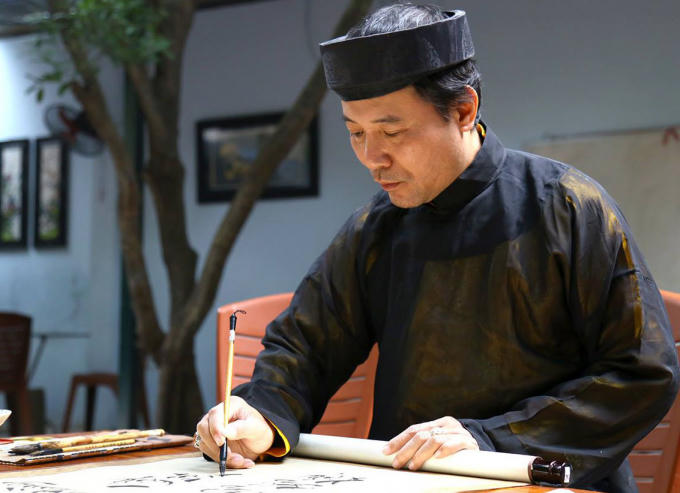 Nhà thư pháp Kiều Quốc Khánh.