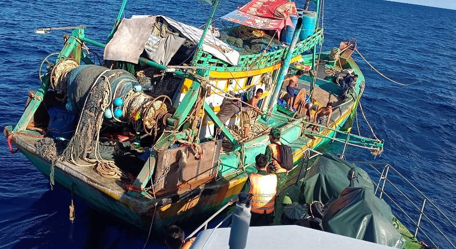 Bộ đội Biên phòng phát hiện tàu cá vi phạm.