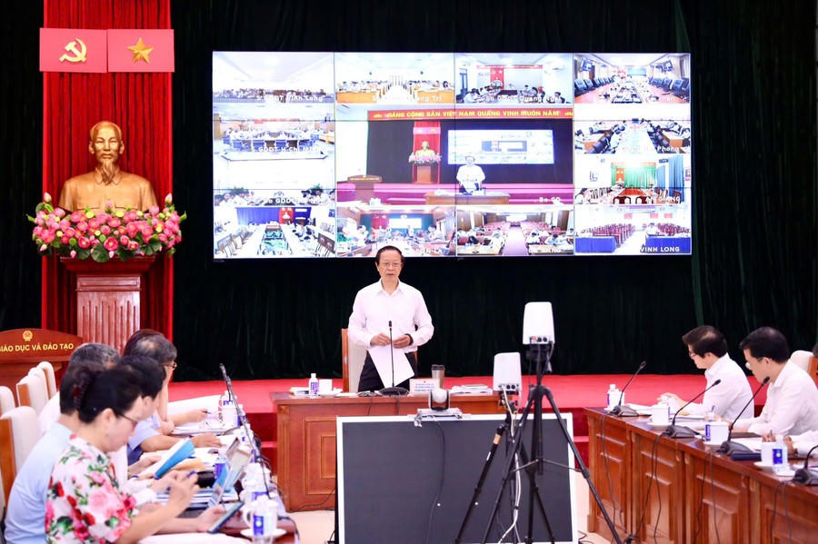 Bộ GD&ĐT tổ chức hội nghị tập huấn thực hiện quản lý giáo dục theo chính quyền địa phương 2 cấp ngày 05/8/2025 với hớn 50.000 đại biểu tham dự theo hình thức trực tuyến. (Ảnh: Bộ GD&ĐT)