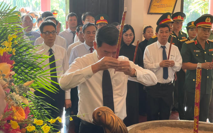 z3371755034725_a99d6c1f4f45ffb53e920eff288573dc