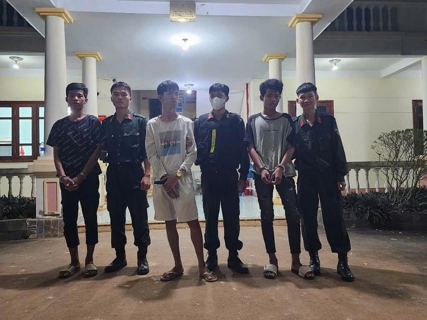 Phòng Cảnh sát hình sự Công an tỉnh Đồng Nai đã phối hợp với công an xã các địa bàn giáp ranh điều tra truy xét thủ phạm gây án.(CACC)