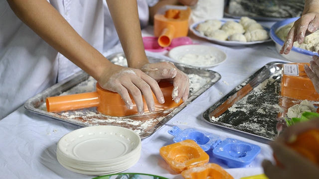 Đại sứ Osius cho biết ông mong các trẻ em tại Làng được chăm sóc, nuôi dưỡng tốt như bao em nhỏ khác. "Các em có quyền được vui chơi, đến trường và cảm nhận tình yêu thương của tất cả mọi người xung quanh", ông nói.