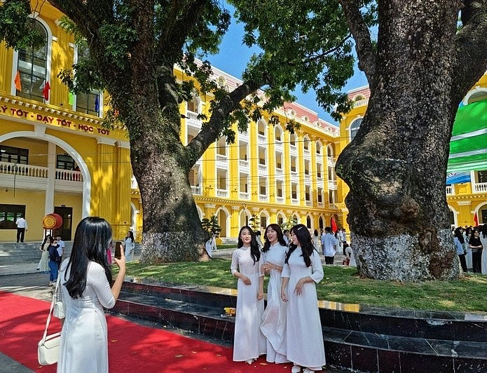 Trường THPT Cẩm Phả, một trong nhưng điểm thi tốt nghiệp THPT 2024.