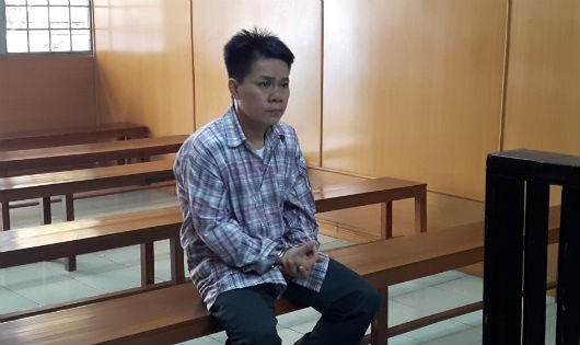 Đánh chết bạn trai của con gái, bị cáo Tuấn lĩnh án chung thân.