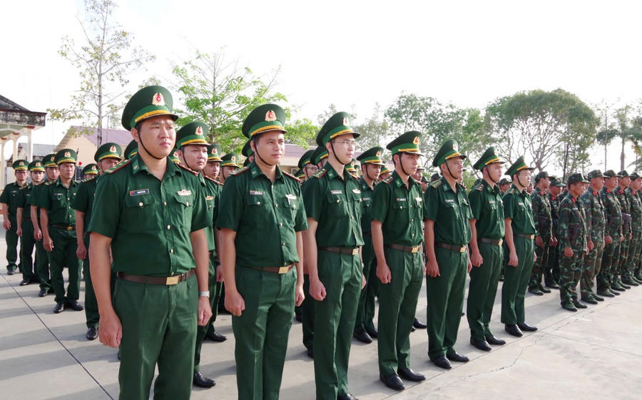 Các lực lượng tham gia dự lễ ra quân huấn luyện.