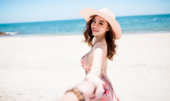 Kiều Ng&acirc;n khoe vẻ đẹp mong manh ở thi&ecirc;n đường Malpes Việt Nam