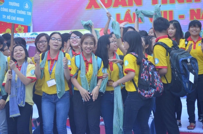 Háo hức và nhiệt tình tham gia.