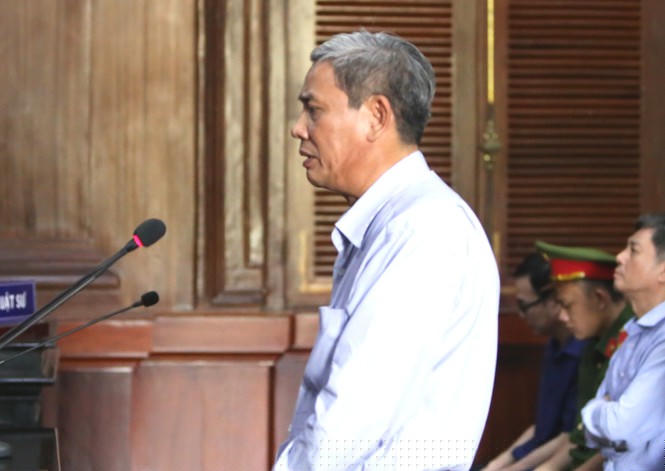Bị can Lê Văn Thanh (cựu Phó Chánh Văn phòng UBND TPHCM) ngày tòa tuyên 4 năm tù trong vụ án 'đất vàng' 15 Thi Sách. Ảnh: Tân Châu