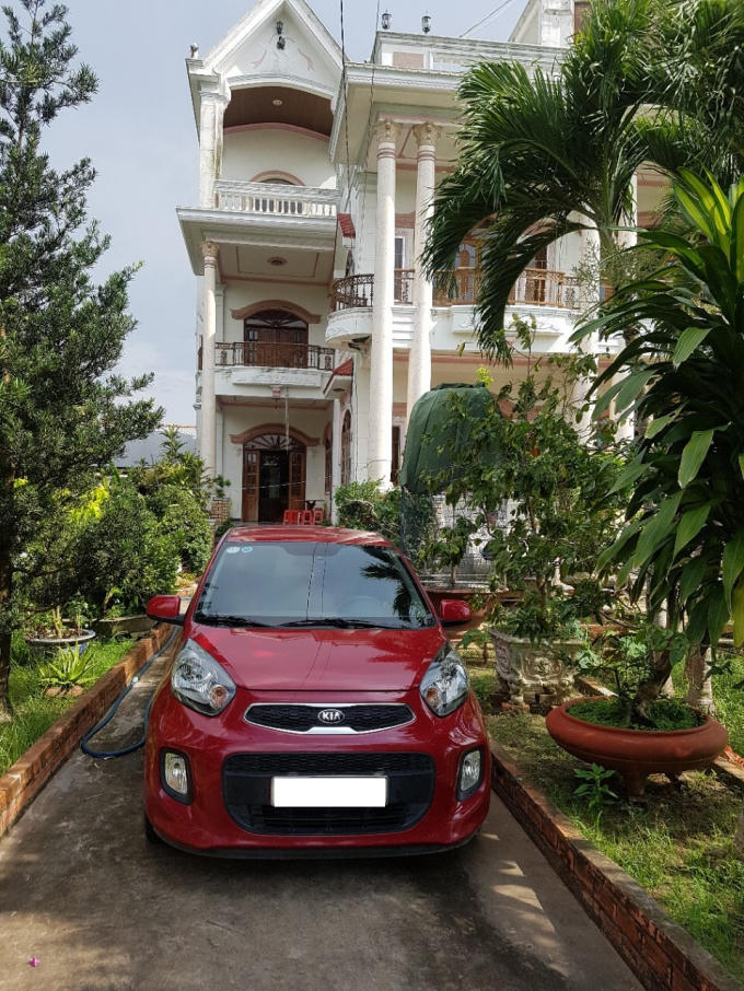 Nhà và đất bà Loan mua đang bị chiếm dụng bất hợp pháp.