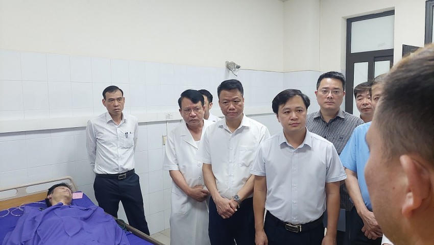 Lãnh đạo tỉnh Quảng Ninh cùng các Cơ quan đoàn thể thăm hỏi bệnh nhân bị thương trong vụ sự cố sập hầm lò tại Công ty Than Quang Hanh – TKV