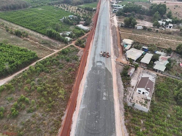 Đoạn cao tốc qua Bà Rịa - Vũng Tàu dần thành hình hồi cuối tháng 1/2024