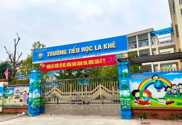 Gia đình em K. đề nghị Trường Tiểu học La Khê, quận Hà Đông, Hà Nội thông tin kết qủa xử lý giáo viên dạy môn giáo dục thể chất khi cô này thừa nhận có hành vi tát cháu K. trong giờ thể dục.