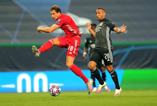 Goretzka bỏ đi cơ hội ghi bàn sau tình huống dứt điểm trượt chân ở trung tâm vòng cấm địa Lyon