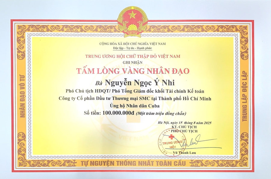 Bà Nguyễn Ngọc Ý Nhi hưởng ứng chương trình ủng hộ Nhân dân CuBa.