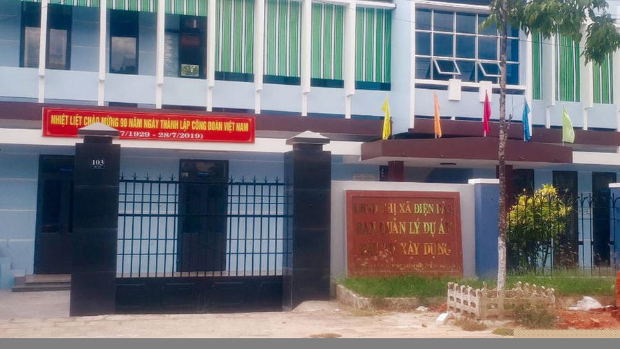 Gói thầu Thi công xây dựng, thiết bị thuộc Dự án Bể bơi các xã vùng Đông do Ban Quản lý dự án đầu tư xây dựng thị xã Điện Bàn (tỉnh Quảng Nam) làm chủ đầu tư.