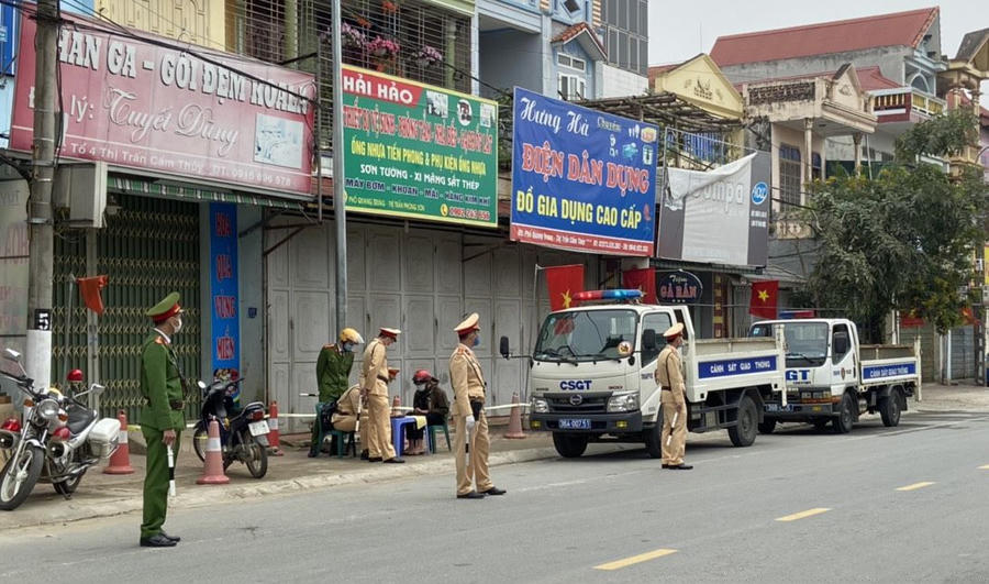 Triển khai các biện pháp bảo đảm trật tự an toàn giao thông