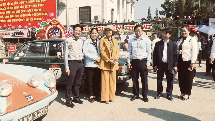 z5173784206160_0c89ee757415ee353d1b511863576e89