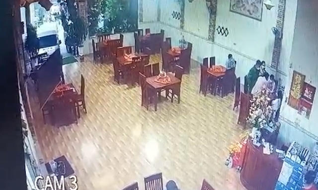 Vụ án “Chống người thi hành công vụ” tại Đức Trọng, Lâm đồng: Hé lộ clip khi đoàn kiểm tra vào quán