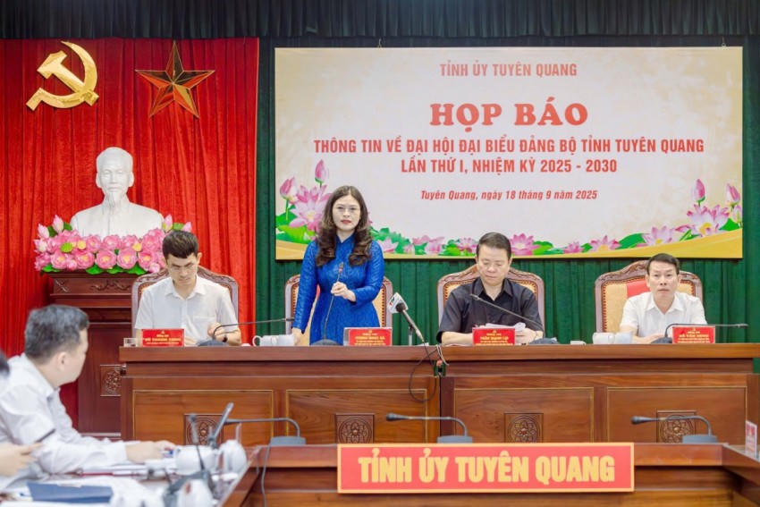 Tỉnh ủy Tuyên Quang họp báo thông tin về Đại hội Đảng bộ tỉnh lần thứ I.