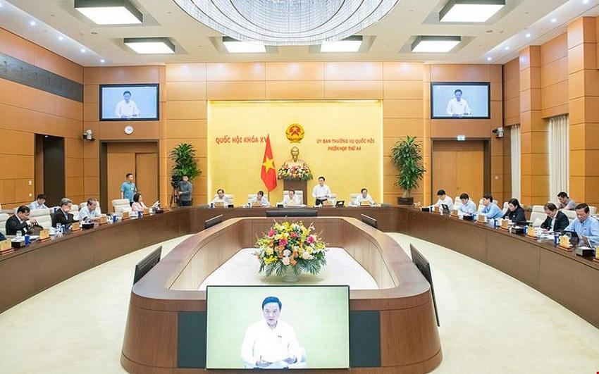 Ủy ban Thường vụ Quốc hội ban hành Nghị quyết 76 về việc sắp xếp đơn vị hành chính năm 2025.