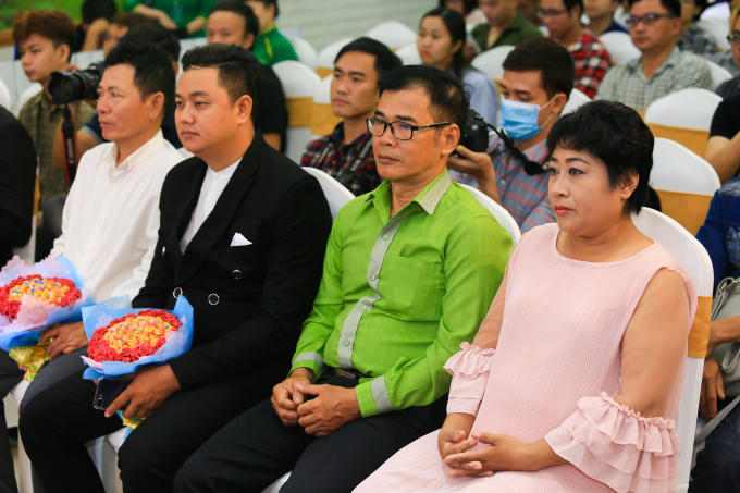 Thiếu Hồng V&acirc;n, Thanh Bạch bắt tay Đ&igrave;nh To&agrave;n &ldquo;n&aacute;o loạn&rdquo; họp b&aacute;o Sao Nối Ng&ocirc;i phi&ecirc;n bản thiếu nhi