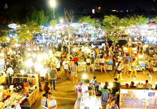 Sớm triển khai "Chợ đêm Sơn Trà" ngay sát cầu sông Hàn. (Ảnh minh họa).
