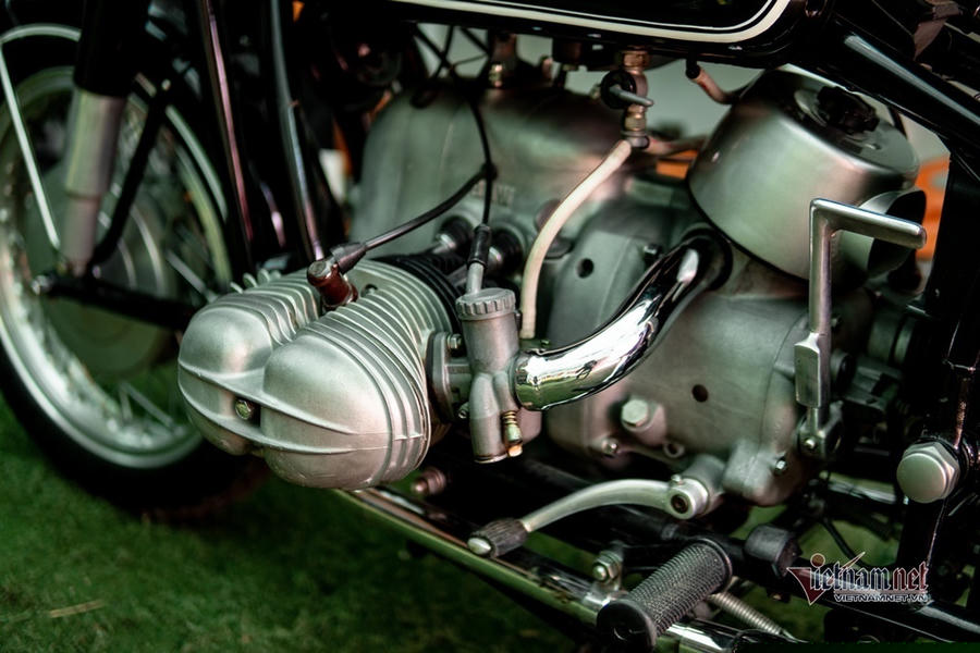 Mô tô cổ BMW R69s 50 năm tuổi giá trăm triệu của dân chơi Sài Gòn - Hình 10