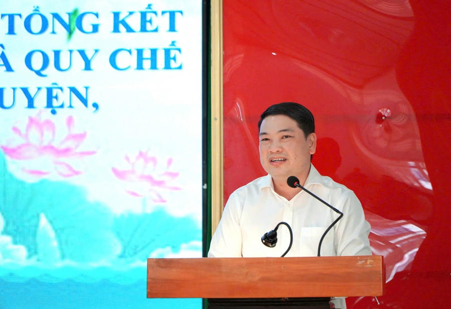 Phó Chủ tịch UBND tỉnh Kiên Giang Lê Trung Hồ phát biểu tại Hội nghị.