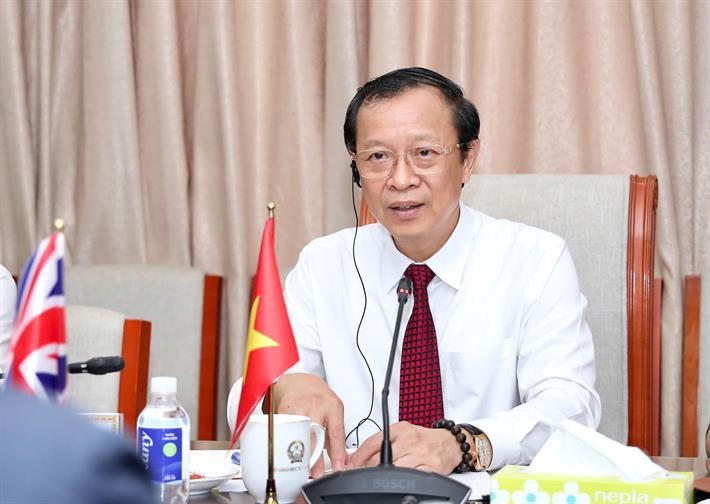 Thứ trưởng Phạm Ngọc Thưởng chia sẻ tại buổi làm việc.