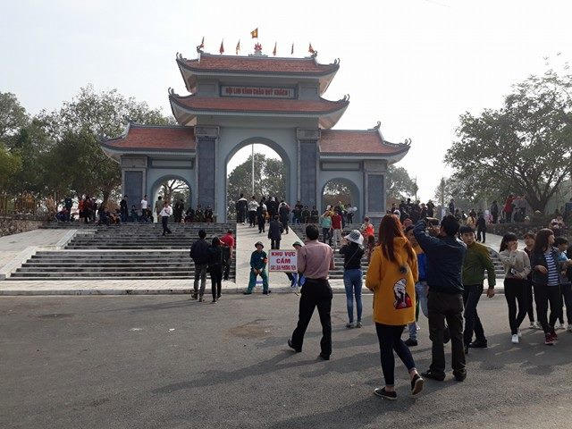 Du khách năm nay ít hơn so với mọi năm.