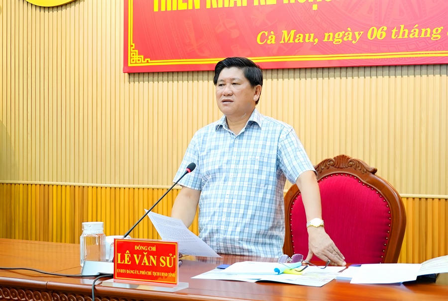 Ông Lê Văn Sử - Phó Chủ tịch UBND tỉnh Cà Mau, phát biểu tại Hội nghị triển khai kế hoạch sản xuất ngành hàng cua Cà Mau năm 2025 (Ảnh: Bích Ngọc).