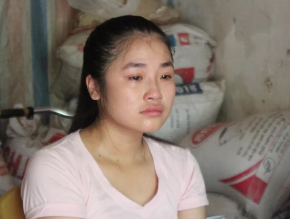 Đạt 24.5 điểm xét tuyển khối C nhưng có khả năng Trang phải lỡ hẹn với giảng đường đại học vì nhà nghèo.