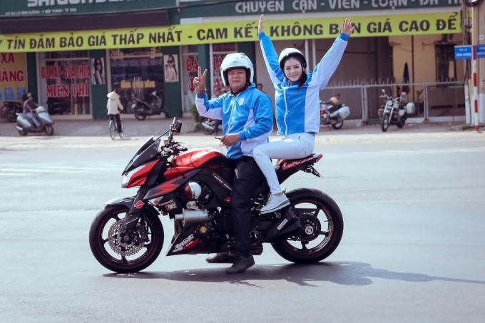 Lý Nhã Kỳ xinh đẹp, ấn tượng trong Lễ khai mạc Giải đua xe đạp nữ quôc tế Bình Dương mở rộng tranh cúp Biwase lần thứ VI- năm 2016