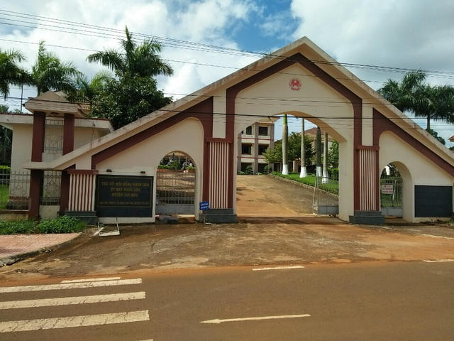 UBND huyện Tuy Đức - nơi bà Hoài được tuyển làm chuyên viên Phòng Nội vụ trước khi thăng tiến.