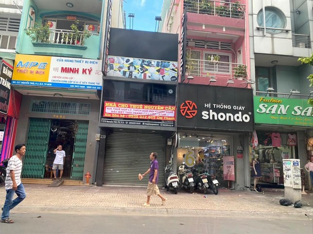 Mặt bằng trên phố thời trang Nguyễn Trãi, quận 5, TPHCM bị bỏ không
