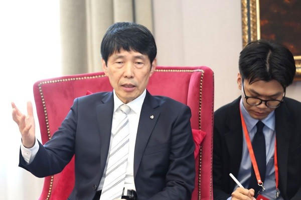 Ngài Ymamoto Ichita, Thống đốc tỉnh Gunma phát biểu tại buổi làm việc.