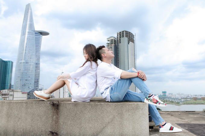 Khắc Việt và bạn diễn Hải Anh trong MV Sau bao năm.
