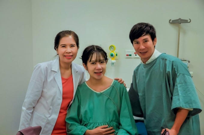 Chị Minh Hà đã tin tưởng nhờ bác sĩ Song Hà (hiện đang hợp tác với Vinmec Central Park) đỡ sinh cả 4 lần.