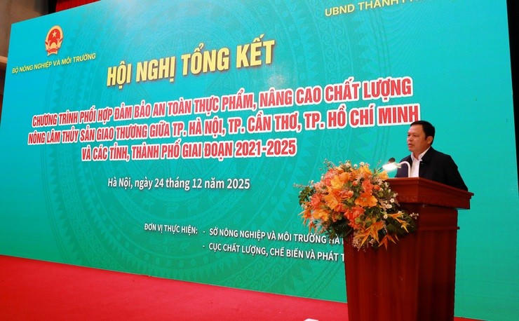 Phó Giám đốc Sở Nông nghiệp và Môi trường Hà Nội Tạ Văn Tường phát biểu tại Hội nghị.