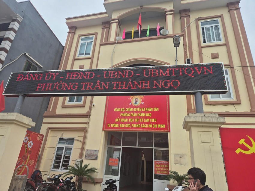 Trụ sở UBND phường Trần Thành Ngọ.