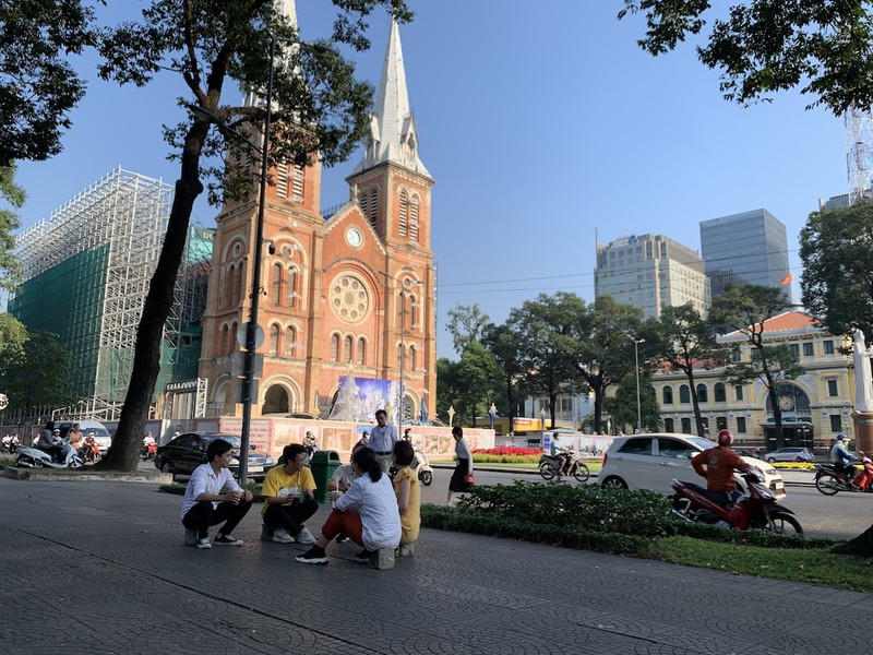 Vì an toàn, nhà thờ Đức Bà Sài Gòn ngưng đổ chuông - ảnh 1