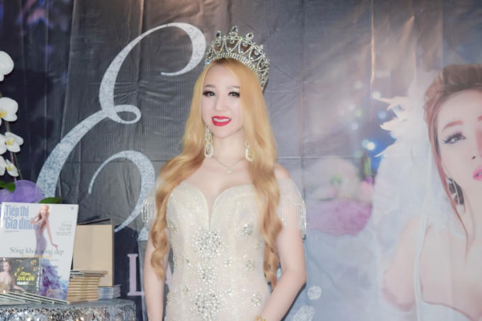 Hoa Hậu Hoàng Hải My tổ chức tiệc ra mắt CD & DVD tại biệt thự mặt tiền biển triệu đô ở Mỹ