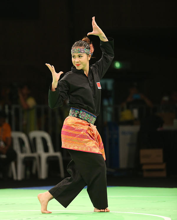 Cận cảnh nhan sắc của hoa kh&ocirc;i Pencak Silat Việt Nam