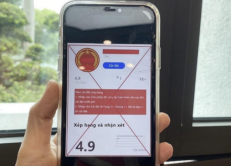 Công an Hà Nội cảnh báo về phần mềm Dịch vụ công “giả mạo”.