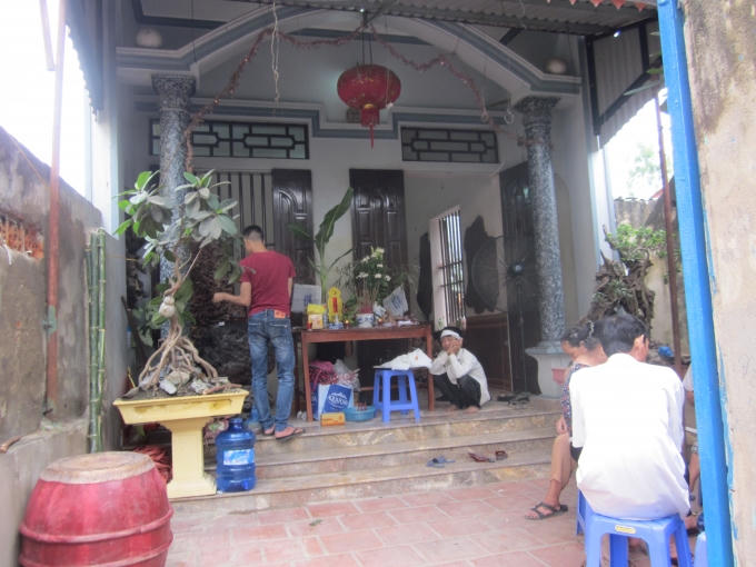 Nạn nhân đã được đưa về gia đình mai táng.