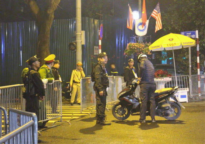 Thượng đỉnh Mỹ - Triều: Sáng sớm 28/2, an ninh gắt gao bên ngoài KS Melia, PV quốc tế luôn