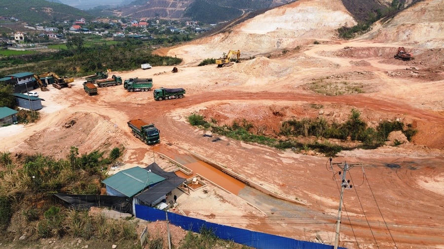 Mục đích sử dụng của đất khai thác là sử dụng cho các dự án đầu tư công do UBND thành phố Hạ Long làm chủ đầu tư, dự án xây dựng trụ sở công an các xã trên địa bàn TX Quảng Yên, dự án đầu tư ngoài ngân sách, dự án khu công nghiệp Bắc Tiền Phong…